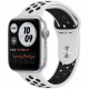 Умные часы Apple Watch Nike Series 6 GPS, 44 мм, корпус из алюминия цвет Серебристый, спортивный ремешок Nike цвет "Чистая платина"/Черный (MG293RU/A)